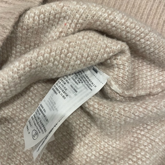 Abercrombie & Fitch Houndstooth Women's Sweater Vest ( Large) - Picture 7 of 9